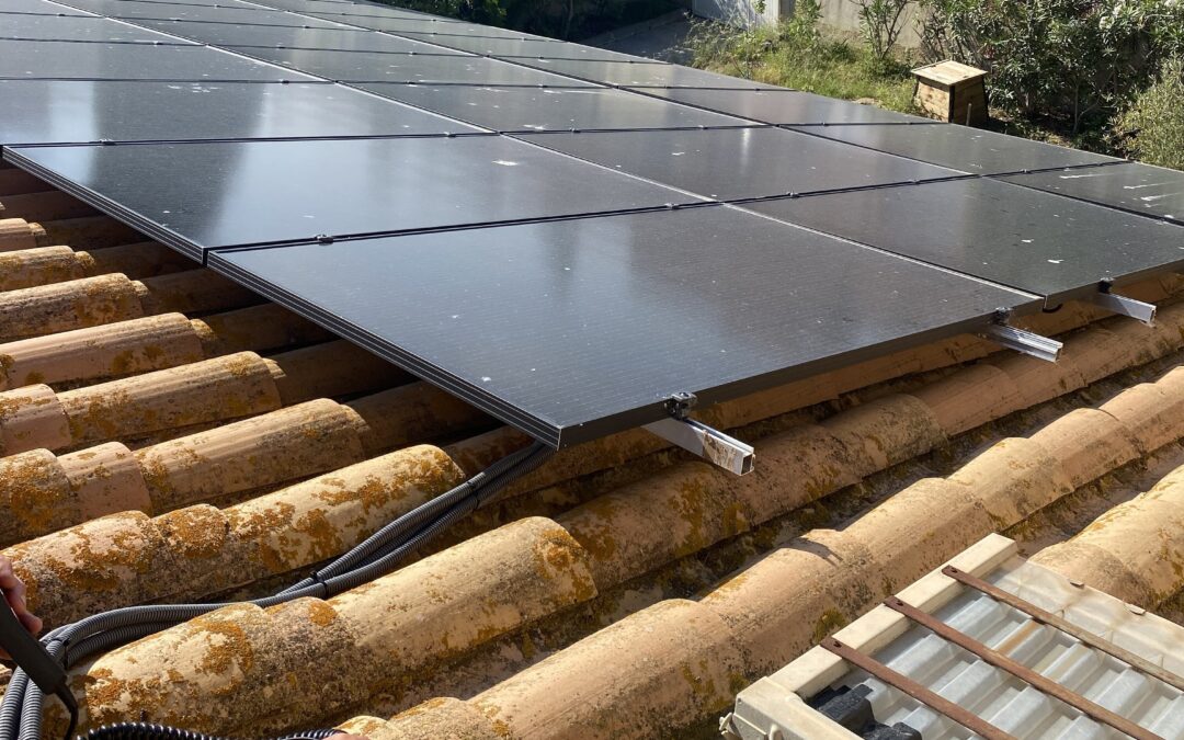 Installation de panneaux solaires pour se protéger de l’augmentation des prix de l’électricité à Céret