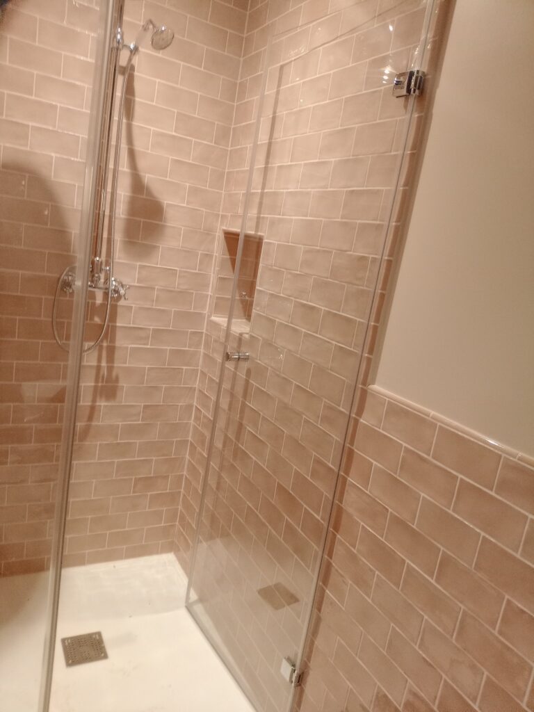 Rénovation de salles de bains dans un mas à Saint-Laurent de Cerdans