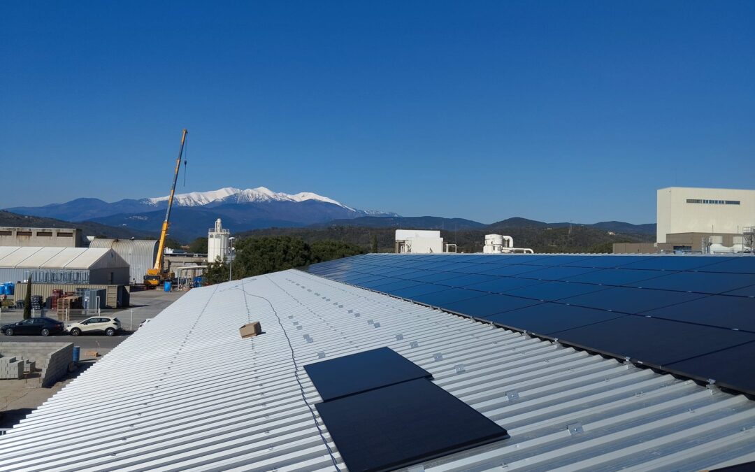 Installation de 100 kWc de panneaux solaires à Céret sur un hangar
